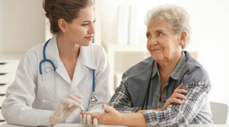 Abnormal blood sugar levels – Signs, causes, and management