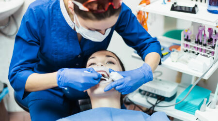 Teeth whitening procedures – Types, costs, and features