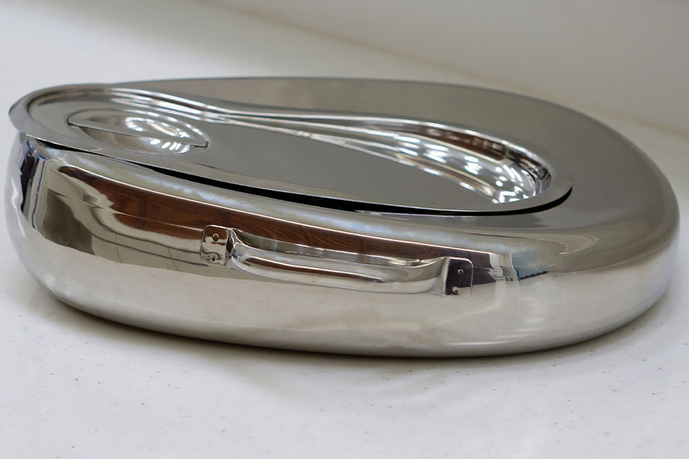 Bedpans – Types, top uses, and alternatives
