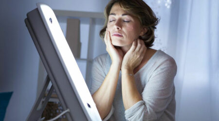 Therapy lamp – What is it, benefits, and more