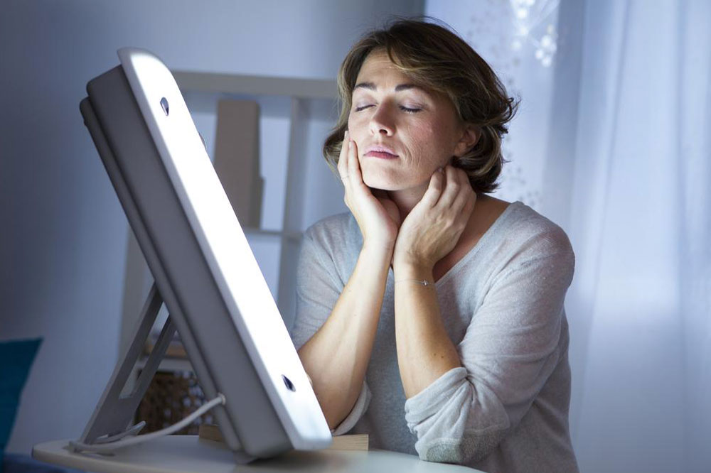 Therapy lamp – What is it, benefits, and more