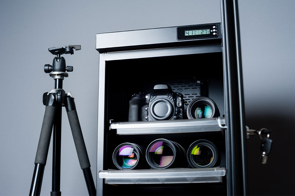 Dry boxes – Uses, types, operation, and cabinet solutions