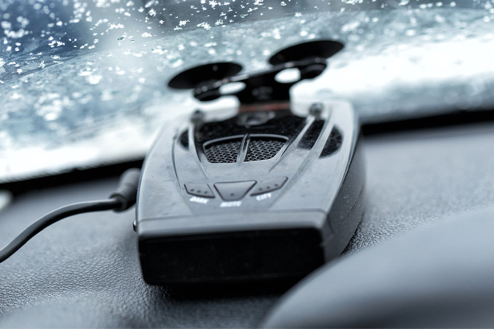 Radar detectors – Uses, types, and where to buy